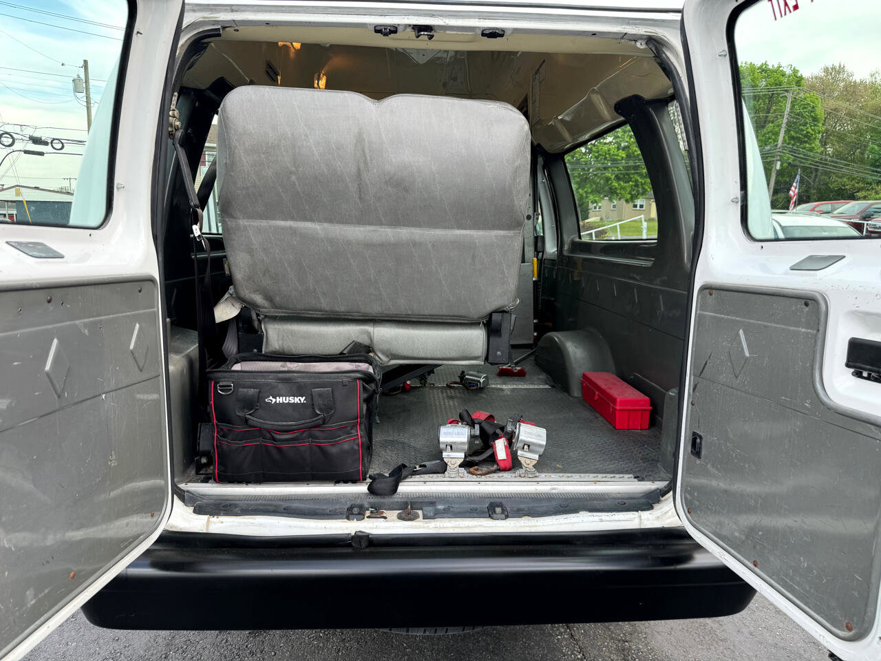 Used 2009 Ford E-250 and Econoline 250 Extended image 18