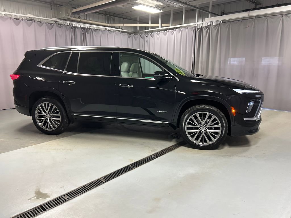 New 2026 Buick Enclave Avenir image 8