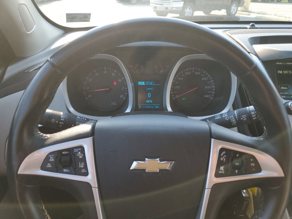 Used 2017 Chevrolet Equinox Premier w/ Enhanced Convenience Package AWD/4WD image 8