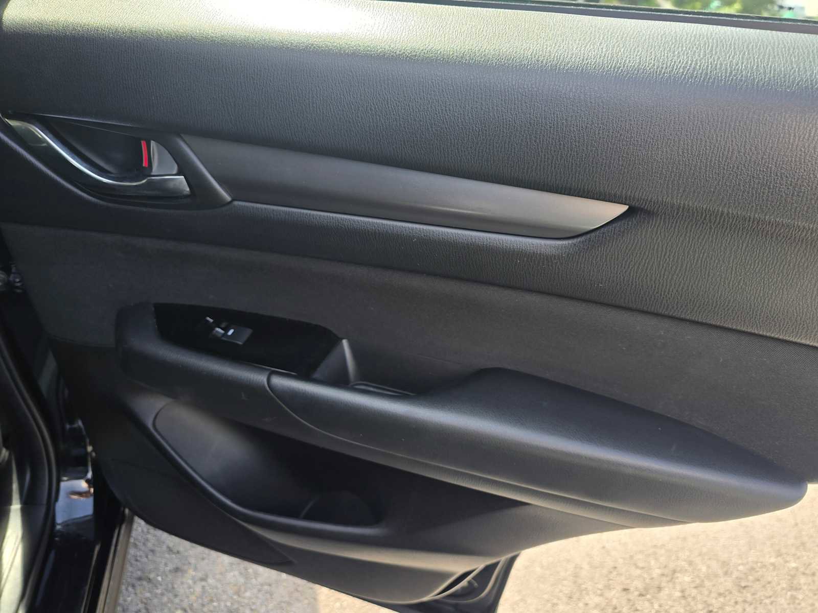 Used 2018 MAZDA CX-5 Sport FWD image 13