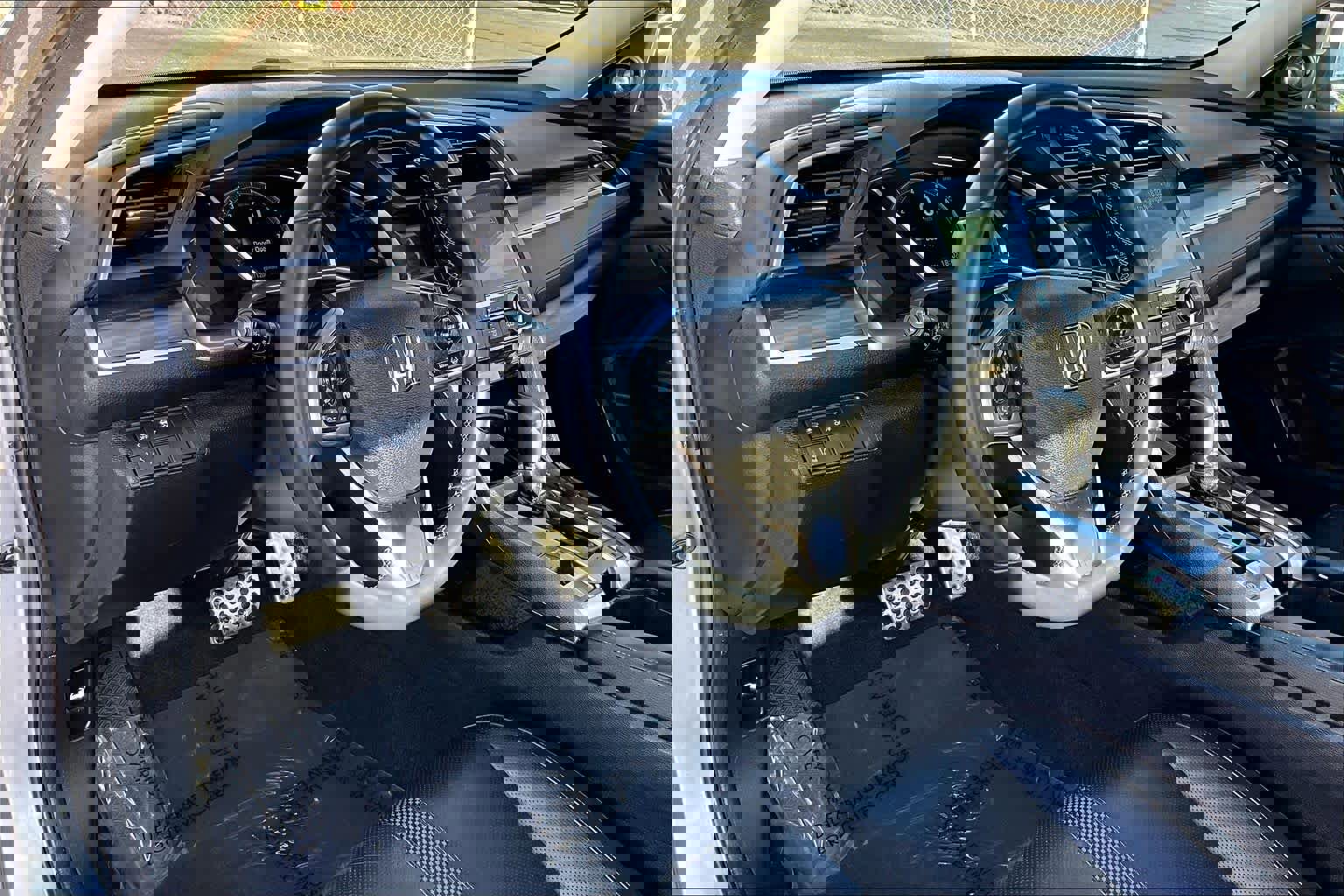 Used 2019 Honda Civic Touring image 17