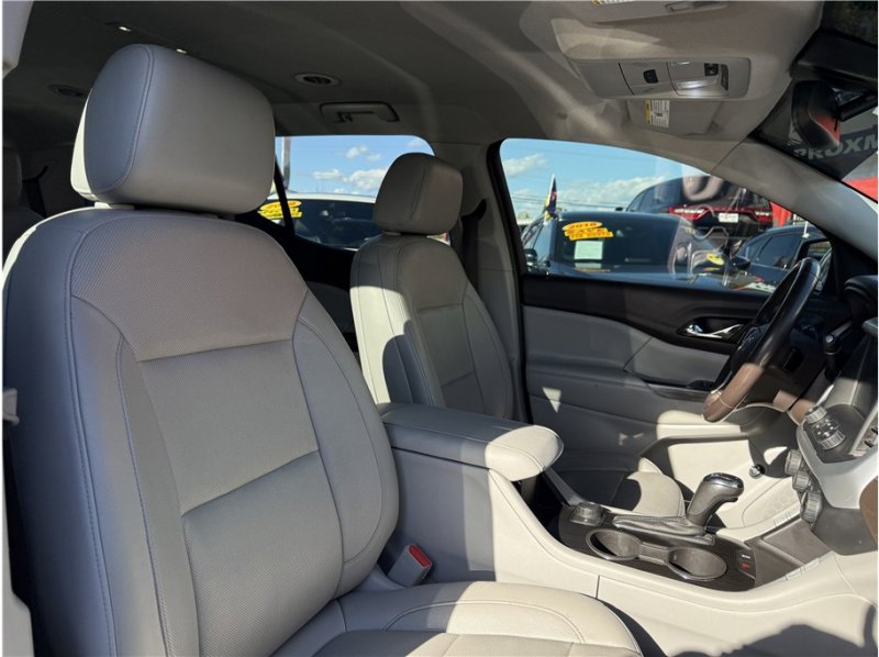 Used 2019 GMC Acadia SLT image 33