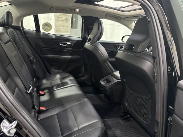 Used 2020 Volvo S60 T6 Momentum w/ Premium Package AWD/4WD image 28
