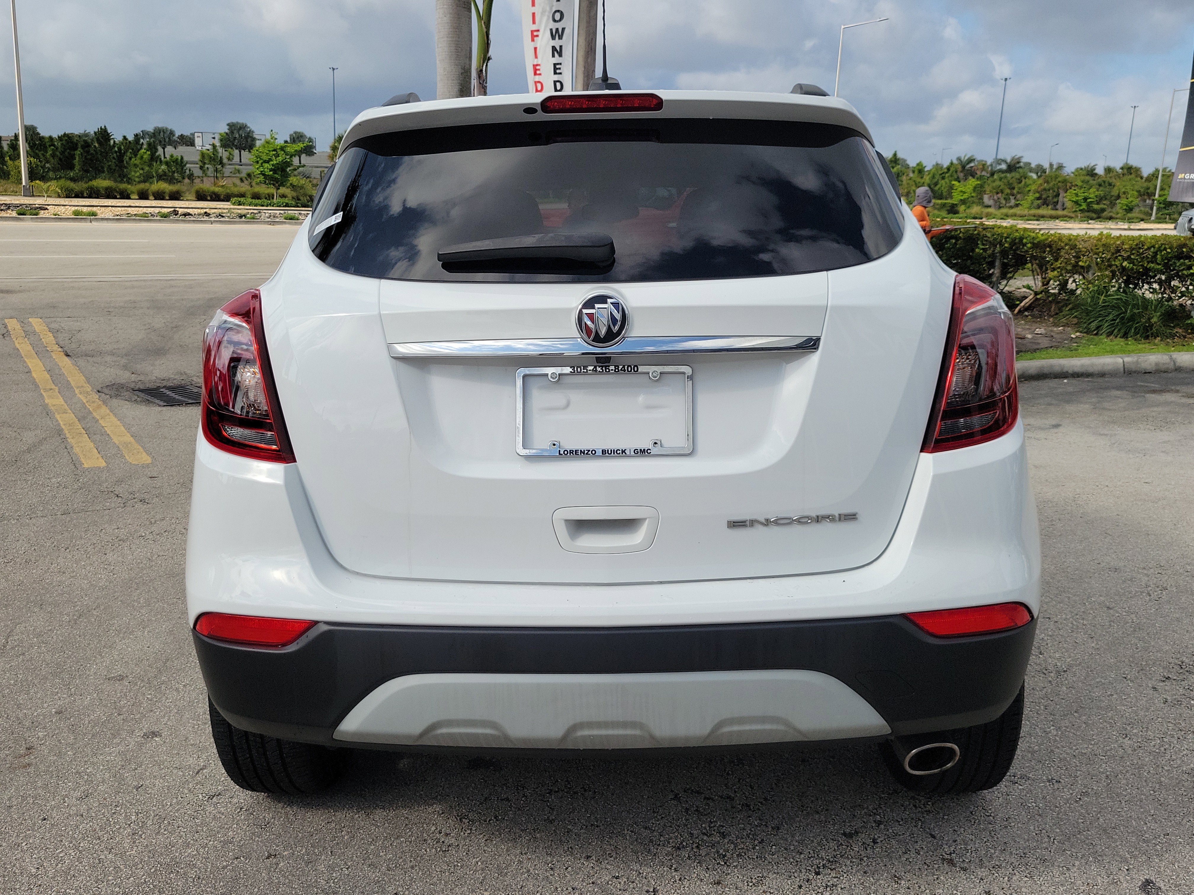 Used 2022 Buick Encore Preferred w/ Safety Package image 6