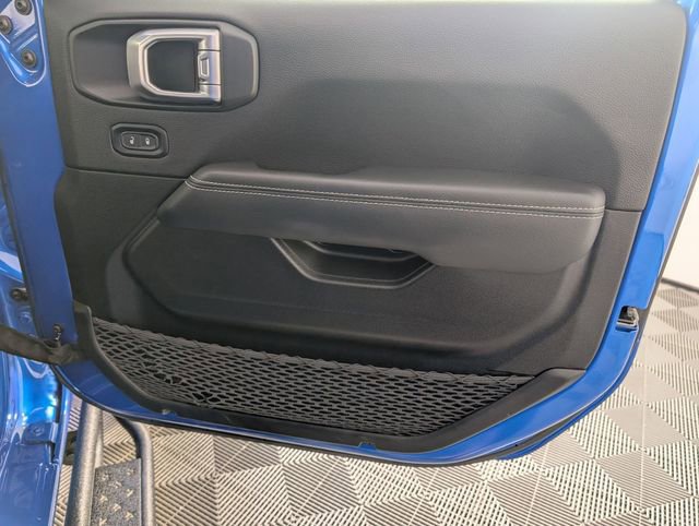 Certified 2023 Jeep Gladiator Overland image 33