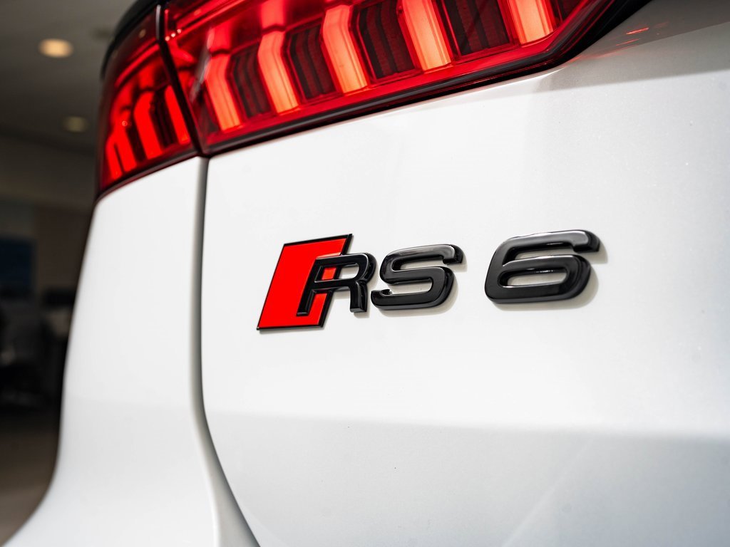 New 2025 Audi RS 6 performance image 9