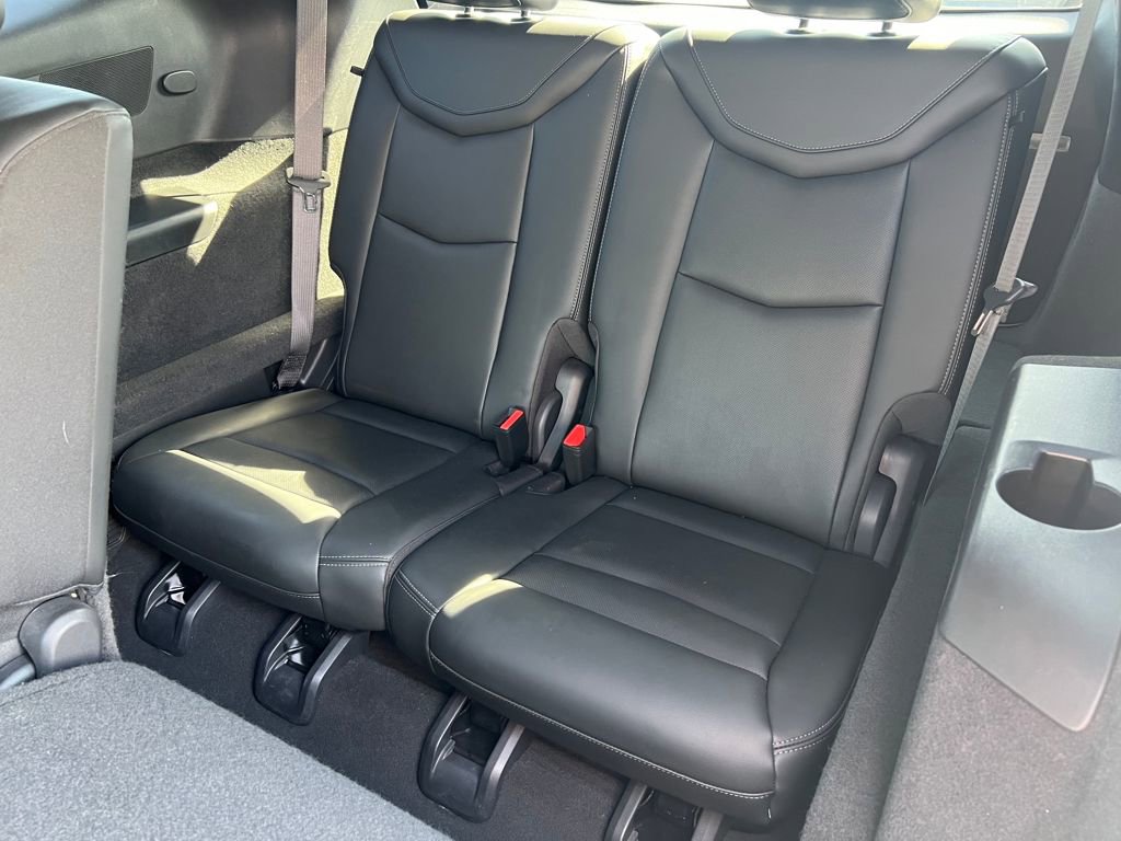 Used 2024 Cadillac XT6 Sport w/ LPO, Onyx Lite Package image 16