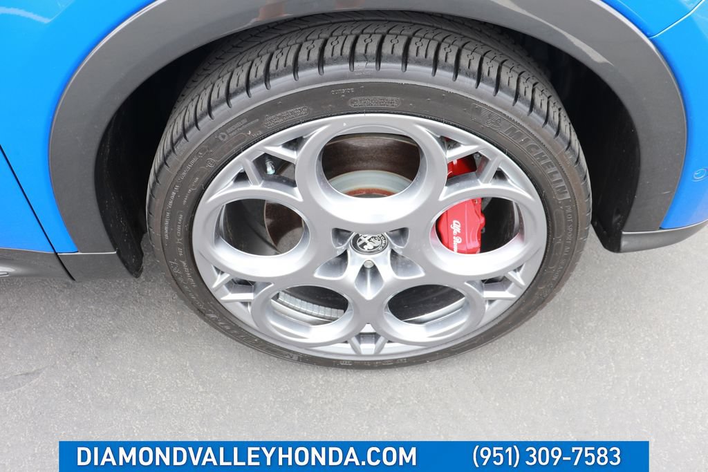Used 2024 Alfa Romeo Tonale Veloce AWD/4WD image 30