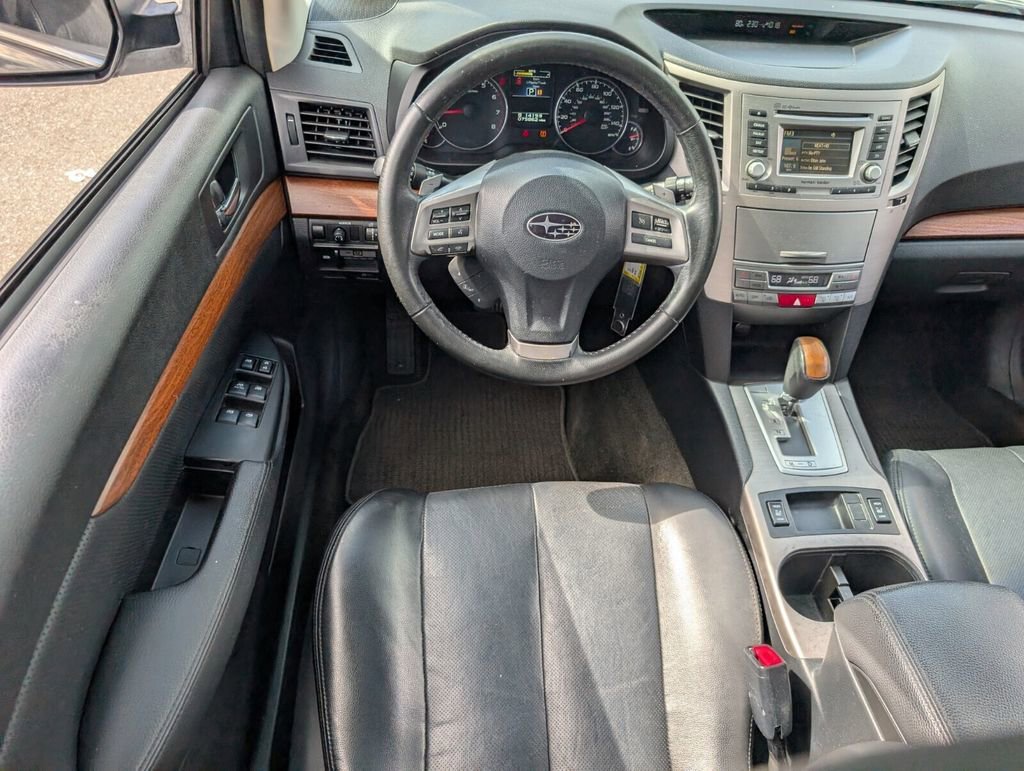 Used 2013 Subaru Outback 2.5i Limited w/ Moonroof Pkg image 14