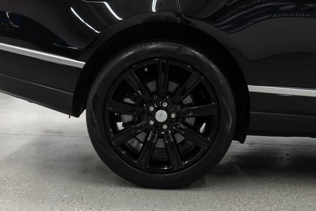 Used 2017 Land Rover Range Rover HSE image 38