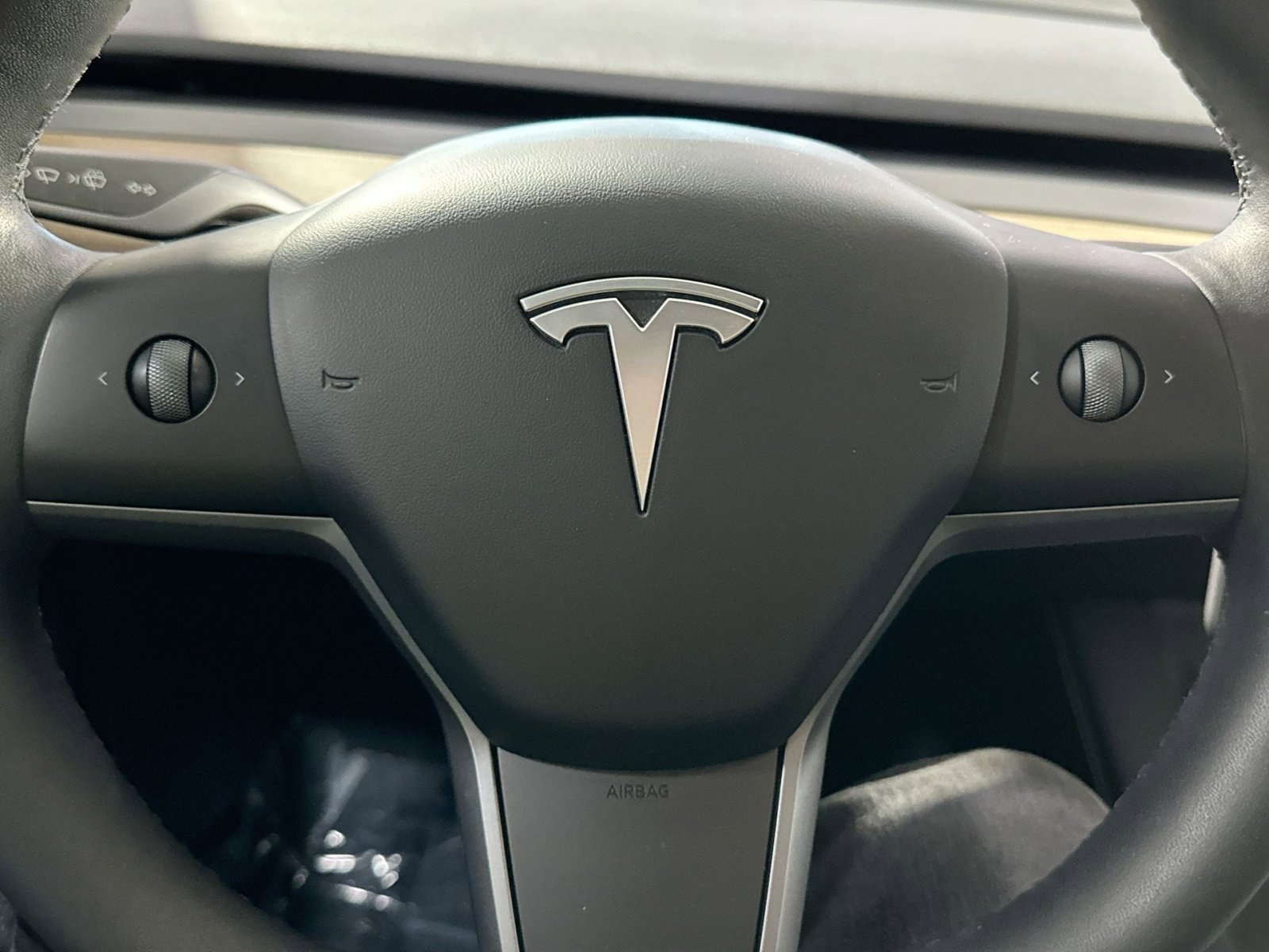 Used 2023 Tesla Model 3 Standard Range image 18