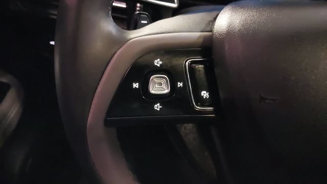 Used 2025 Lincoln Corsair AWD w/ Equipment Group 101A image 19