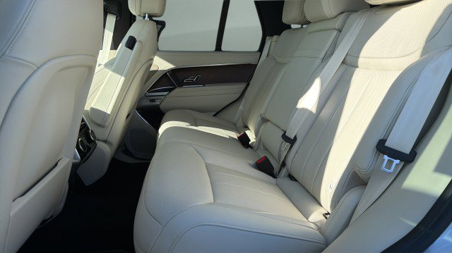 New 2026 Land Rover Range Rover SE image 20