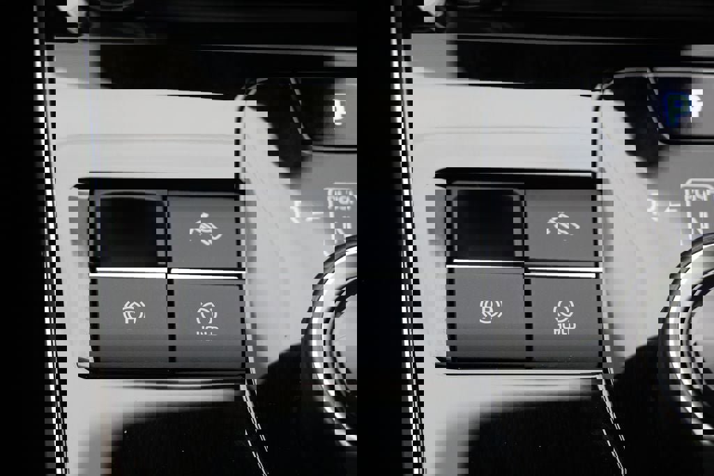 Used 2024 Subaru Solterra Premium image 23