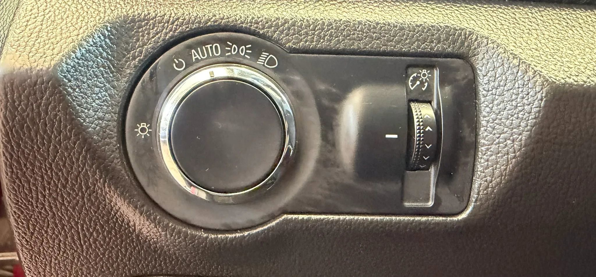 Used 2011 Chevrolet Cruze LT FWD image 18