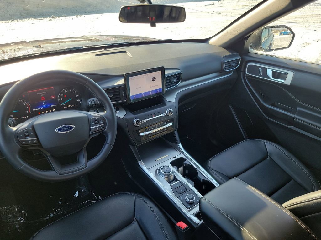 Used 2020 Ford Explorer XLT w/ Equipment Group 202A image 23