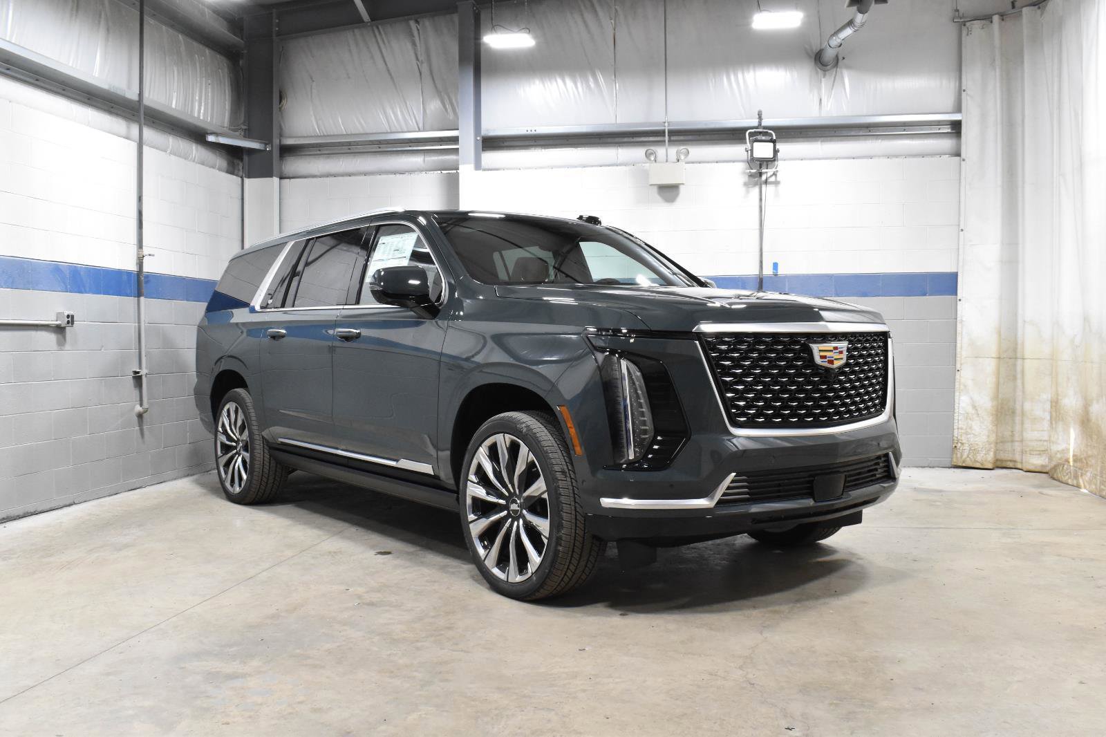 New 2026 Cadillac Escalade ESV Luxury w/ Touring Package image 20