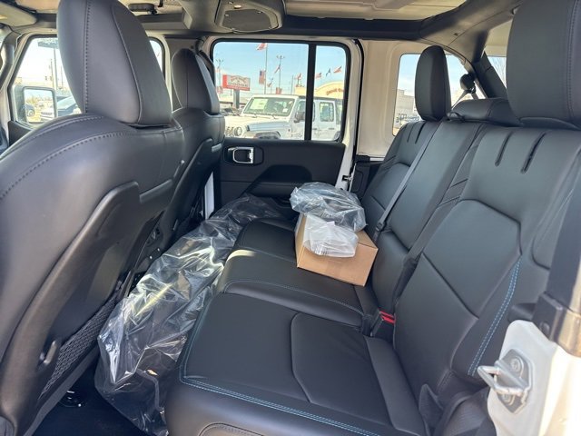 New 2025 Jeep Wrangler Unlimited Rubicon 4xe w/ Technology Group image 13