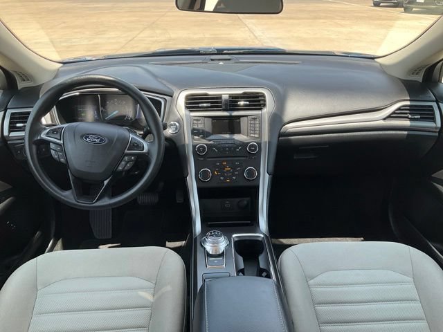 Used 2018 Ford Fusion S FWD image 4