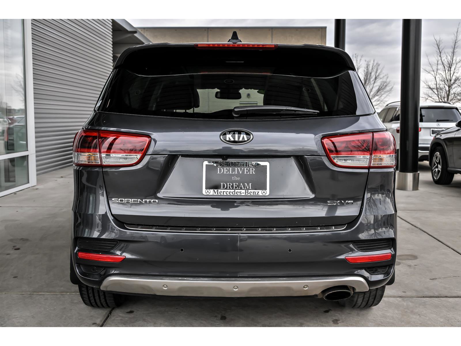 Used 2018 Kia Sorento SX image 7