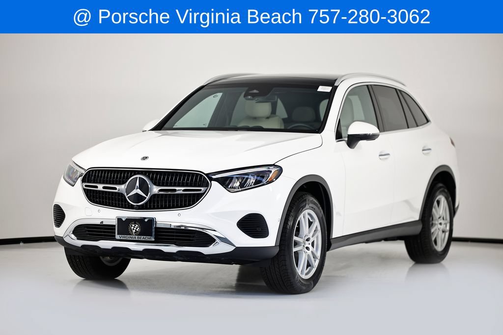 Used 2025 Mercedes-Benz GLC 300 4MATIC image 1