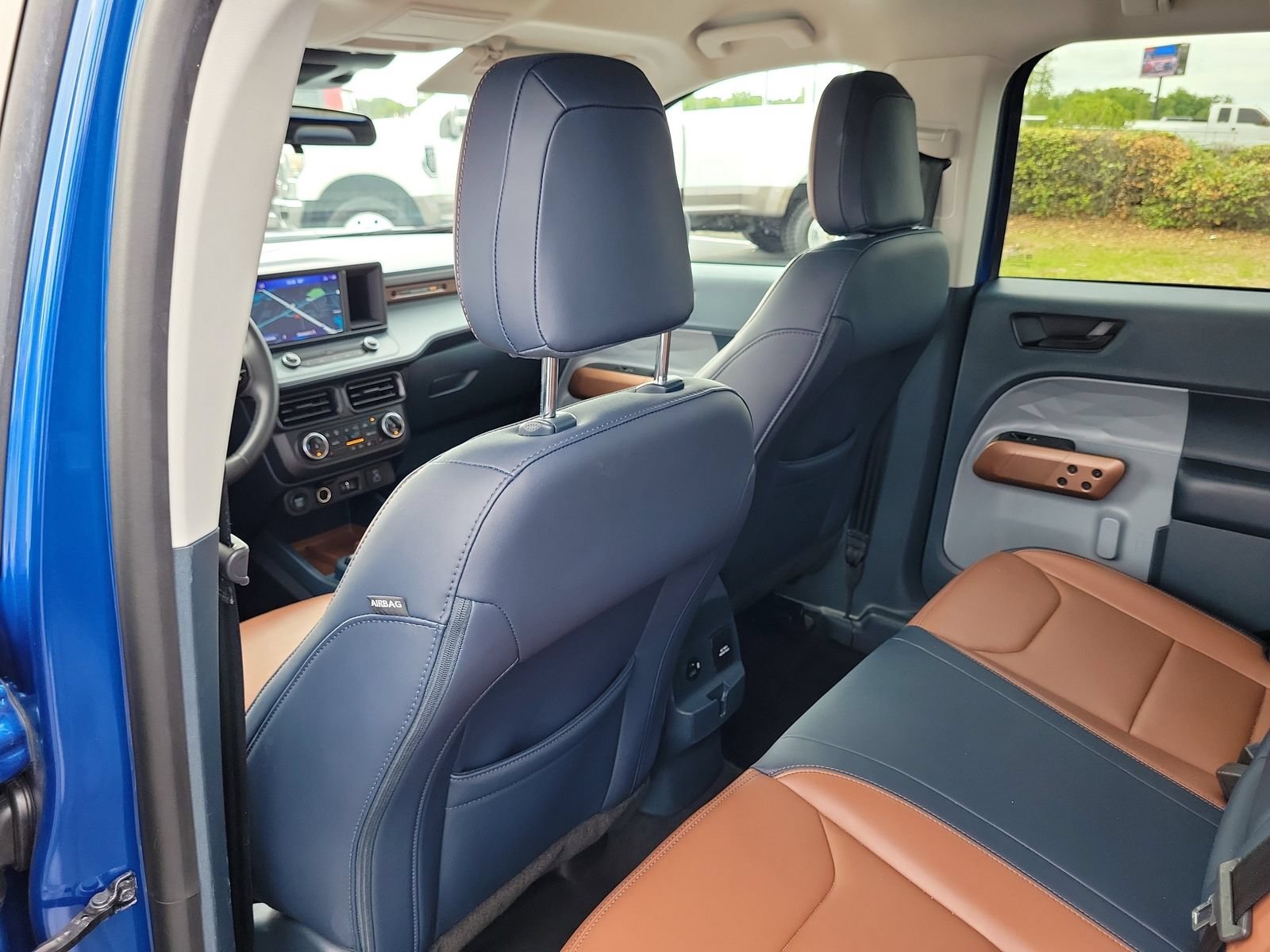 Certified 2023 Ford Maverick Lariat w/ Lariat Luxury Package FWD image 9