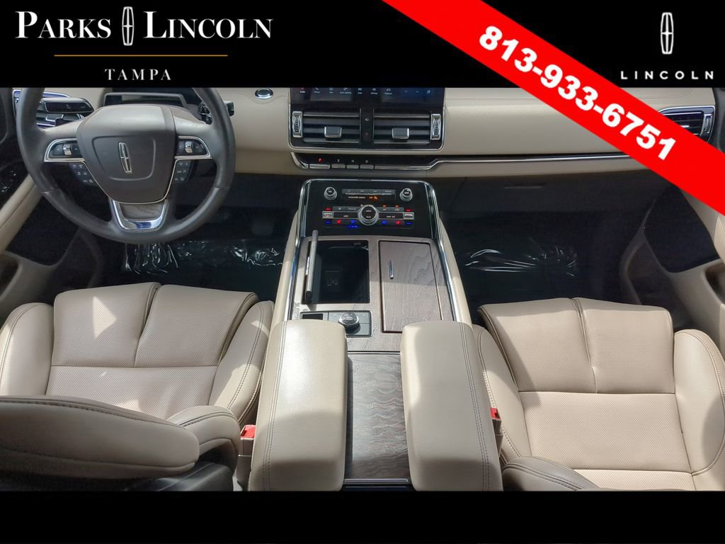 Certified 2024 Lincoln Navigator Premiere image 11