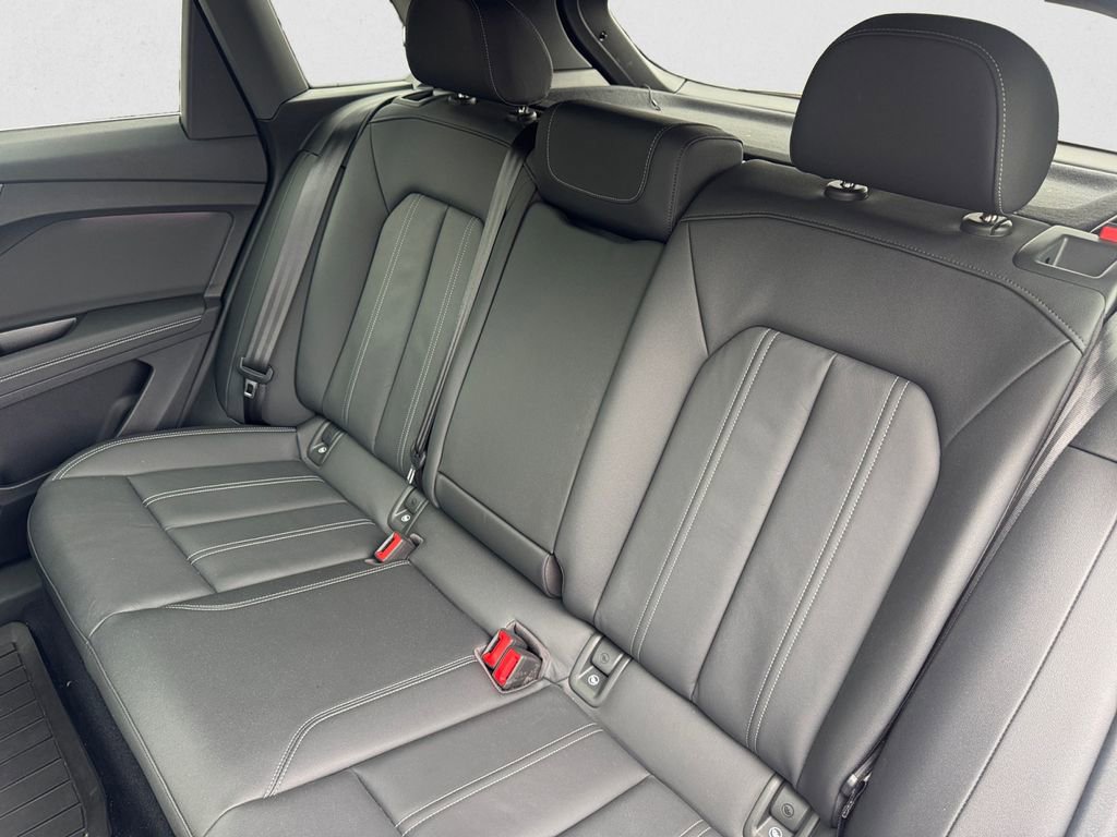 Used 2023 Audi Q4 e-tron Premium Plus w/ Premium Plus image 13