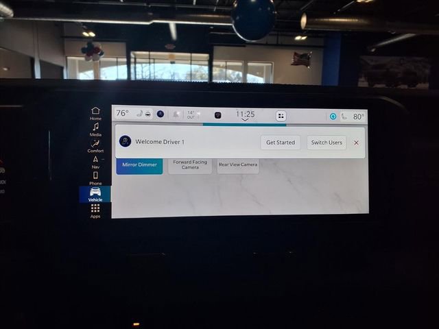 Used 2025 Jeep Wrangler Sahara image 18