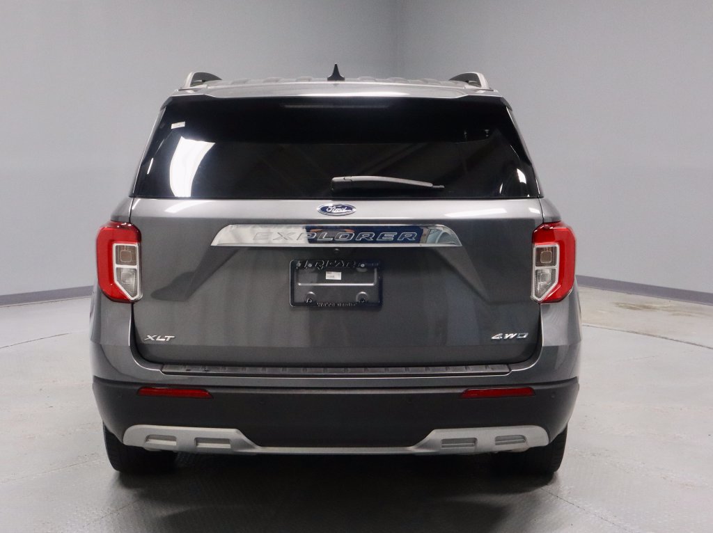 Certified 2023 Ford Explorer XLT w/ Equipment Group 202A AWD/4WD image 8