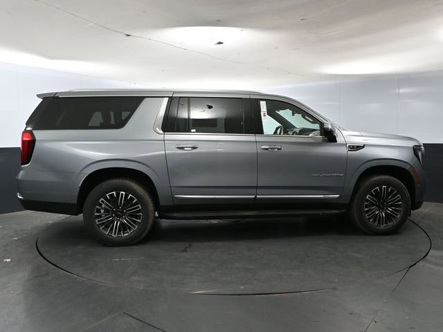 Used 2025 GMC Yukon XL Elevation image 4
