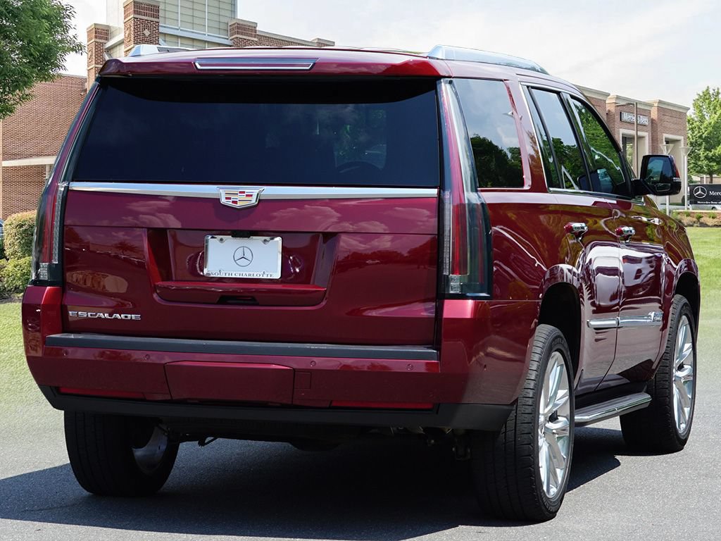 Used 2020 Cadillac Escalade Luxury AWD/4WD image 6