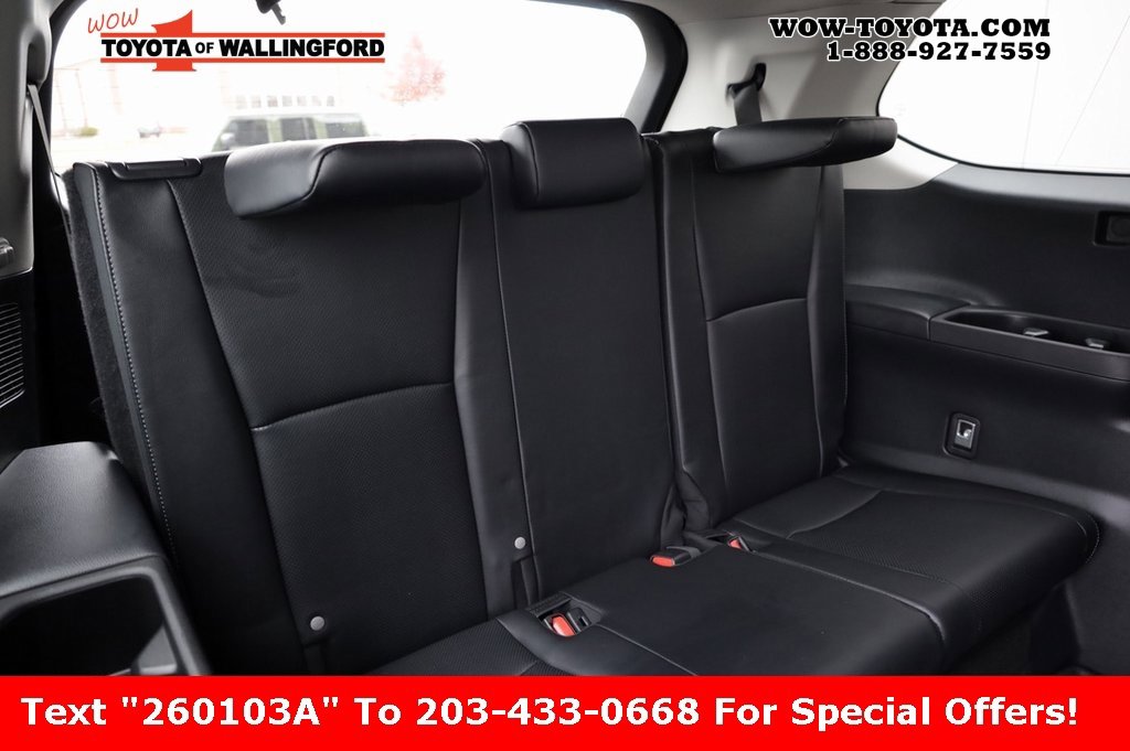 Used 2024 Toyota Grand Highlander Limited image 21