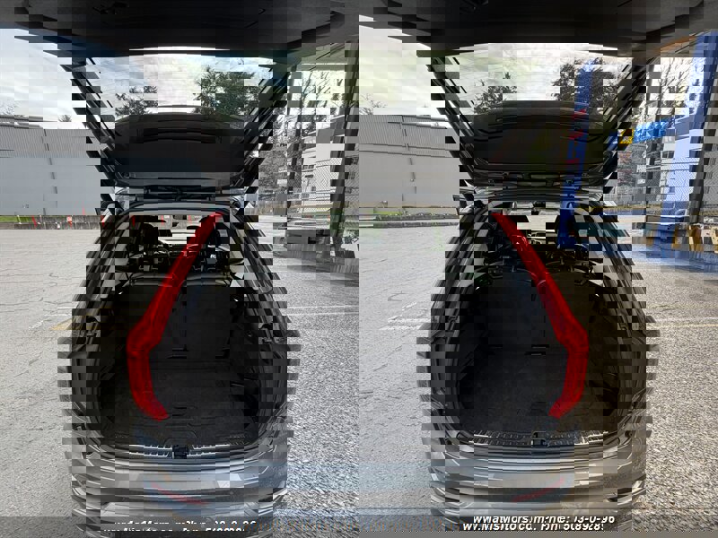 Used 2018 Volvo XC90 T6 Momentum w/ Convenience Package image 15