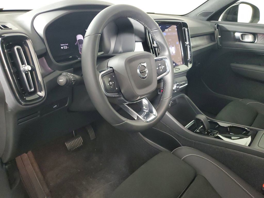Used 2023 Volvo C40 P8 Recharge Plus image 26