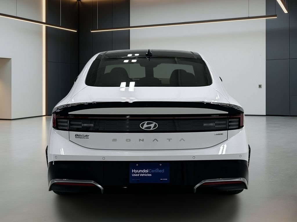 Certified 2025 Hyundai Sonata Limited FWD image 6