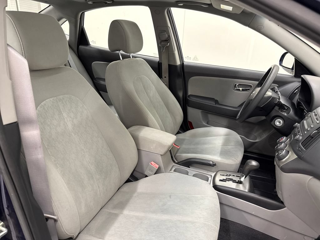 Used 2010 Hyundai Elantra GLS FWD image 22