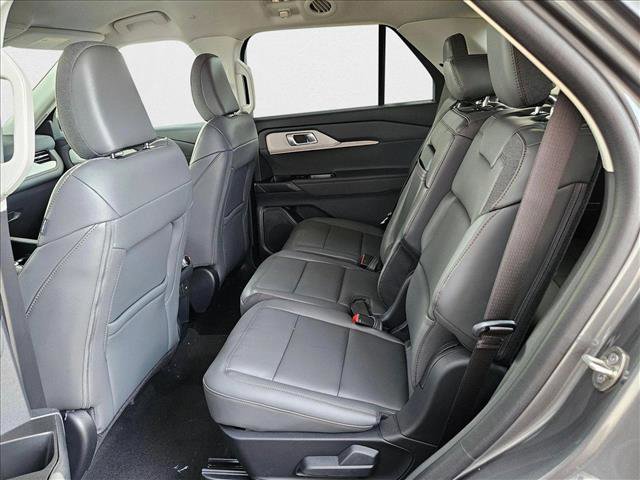 New 2025 Ford Explorer Active w/ Active Comfort Package image 16