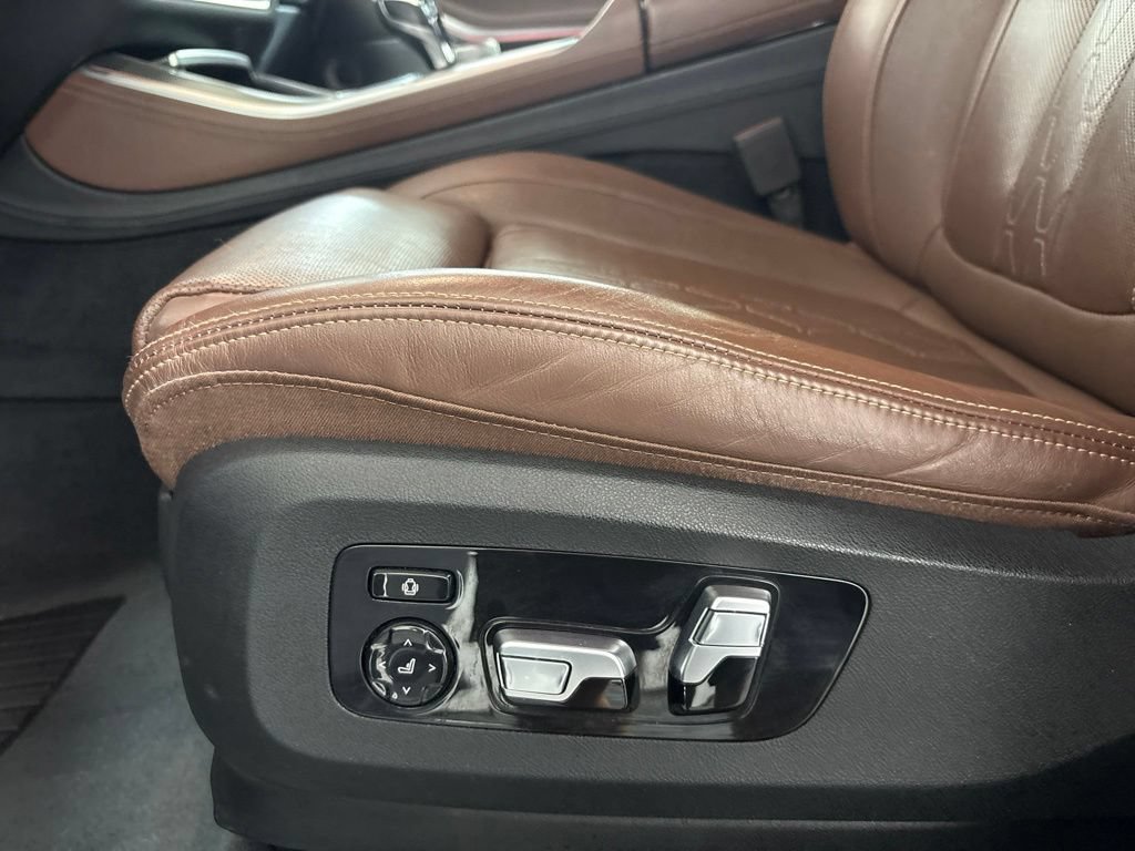 Used 2020 BMW X5 M50i w/ Executive Package AWD/4WD image 28