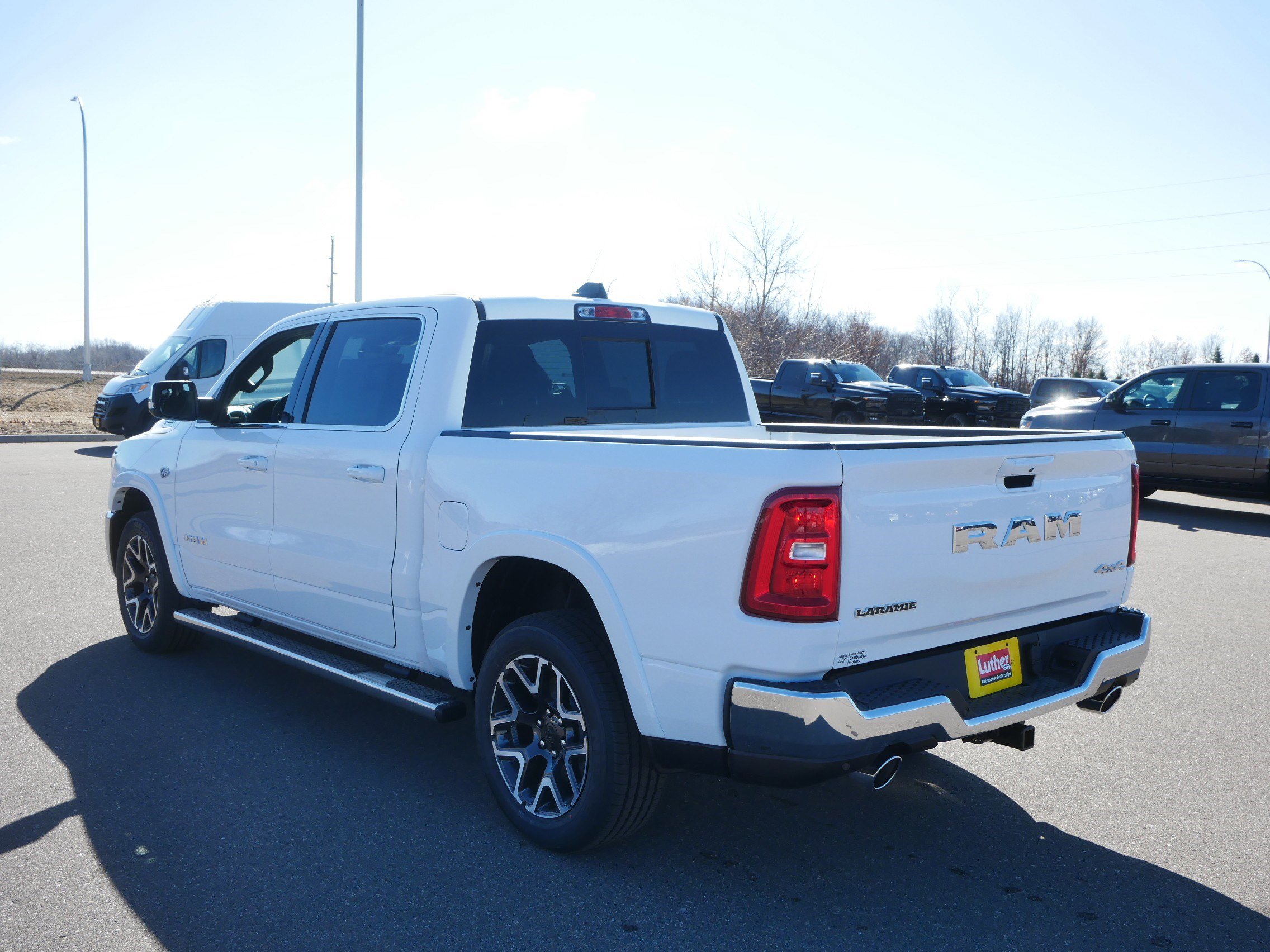 New 2026 RAM 1500 Laramie AWD/4WD image 3