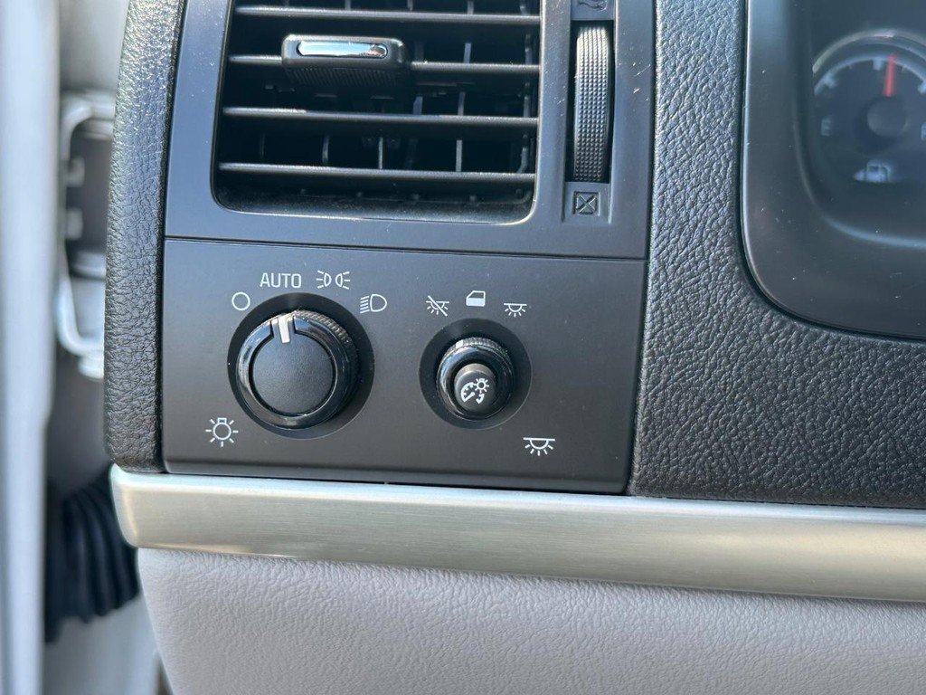 Used 2008 Chevrolet Uplander LS w/ Climate Package image 34