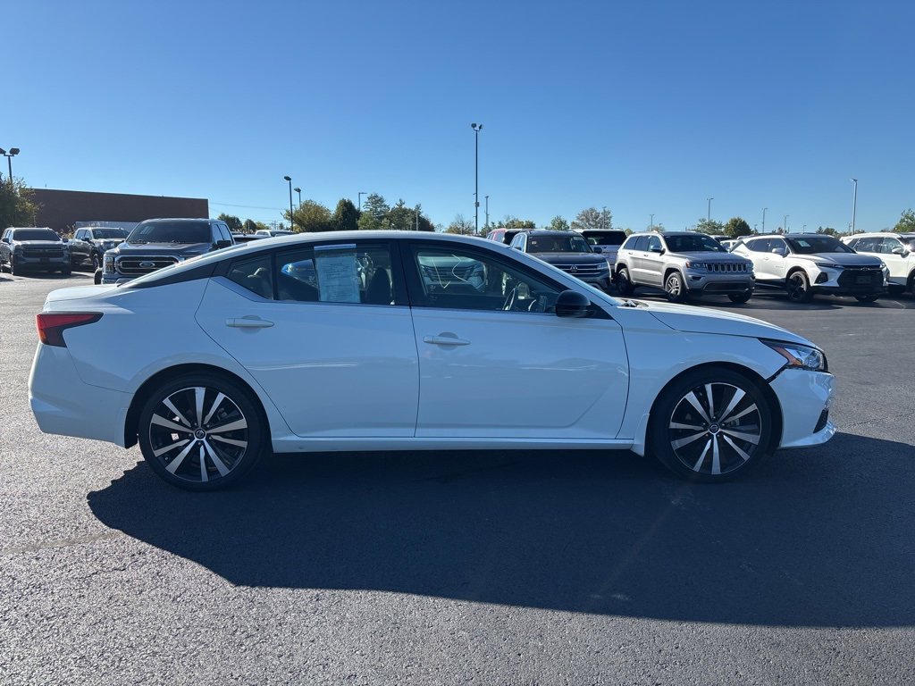 Used 2021 Nissan Altima 2.5 SR w/ SR Premium Package image 4