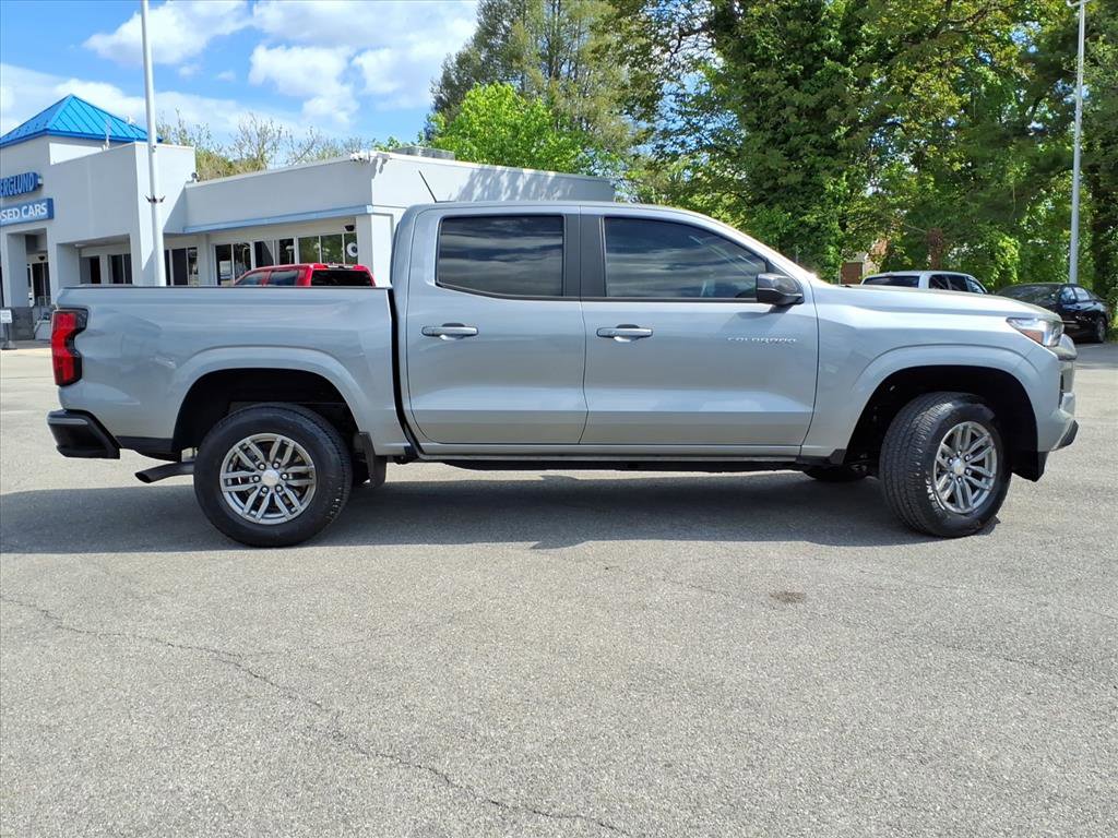 Used 2023 Chevrolet Colorado LT w/ LT Convenience Package RWD image 3