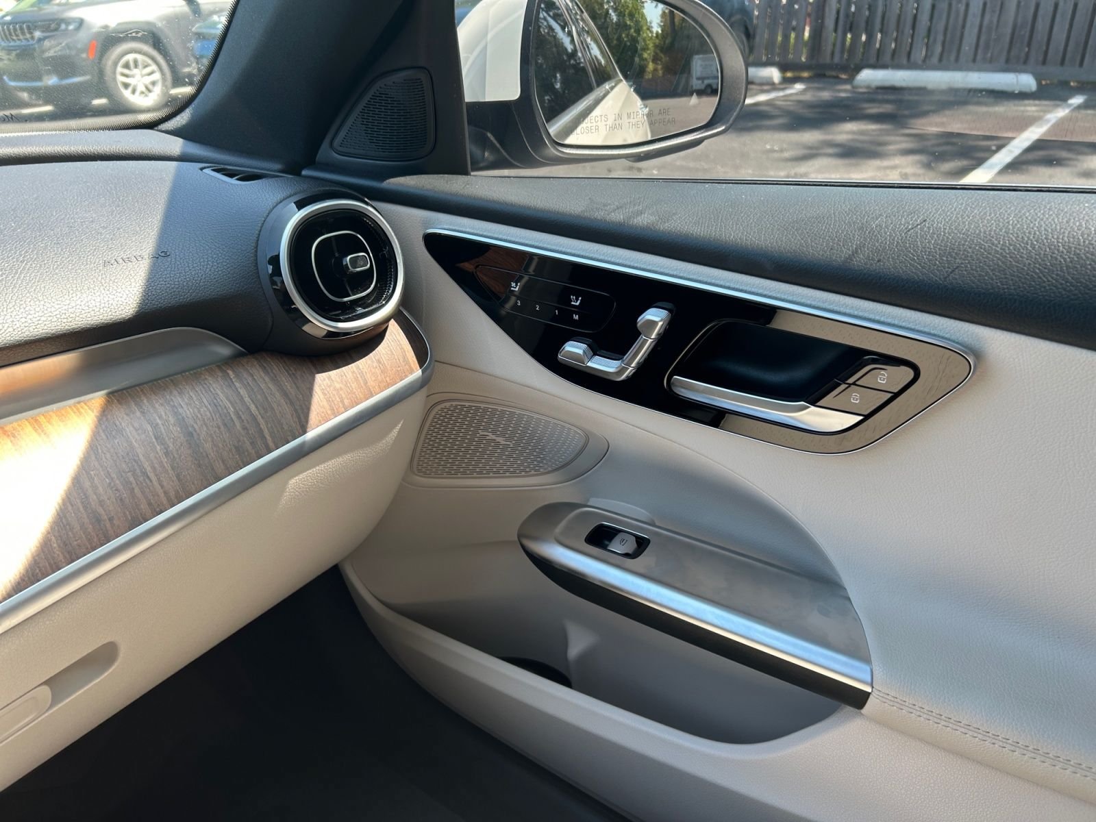 Used 2024 Mercedes-Benz C 300 Sedan image 23