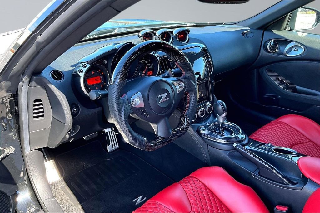 Used 2014 Nissan 370Z Touring image 14