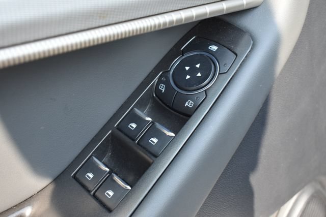 Used 2025 Ford Explorer Active w/ Active Comfort Package AWD/4WD image 19