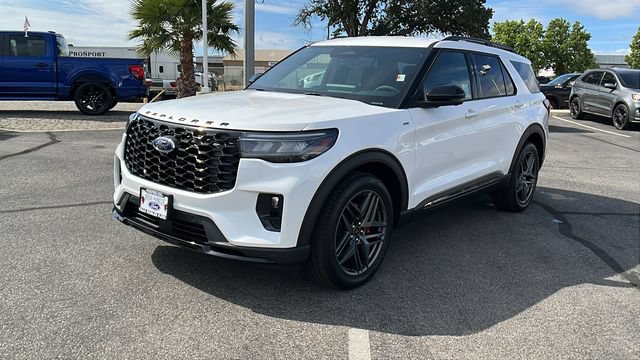 New 2026 Ford Explorer ST-Line w/ ST-Line Street Pack RWD image 7