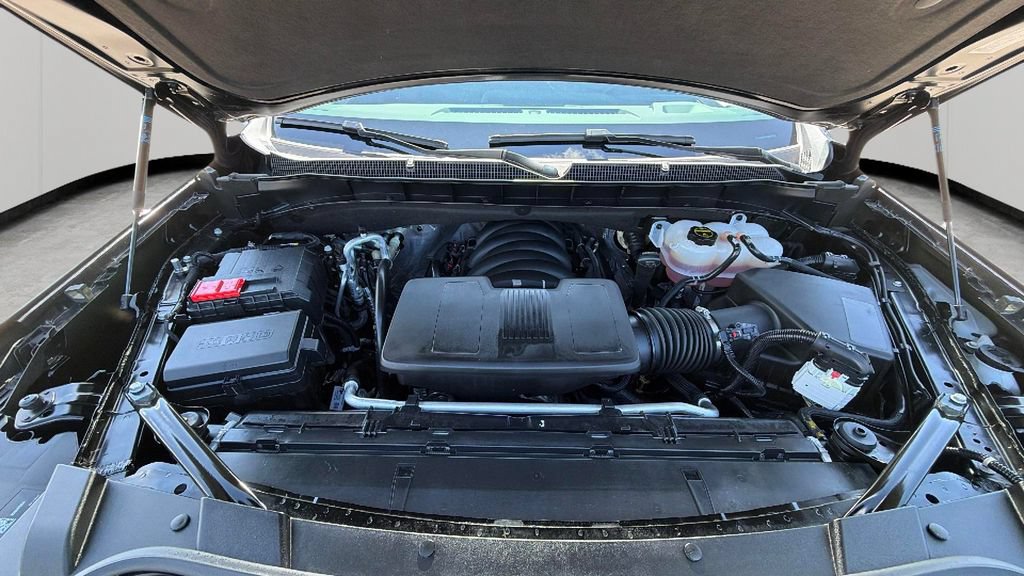 Certified 2025 Chevrolet Suburban Premier RWD image 38