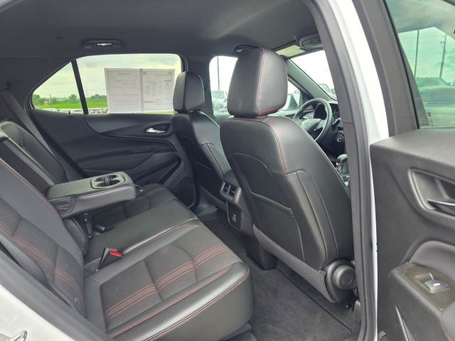 Used 2023 Chevrolet Equinox RS AWD/4WD image 14