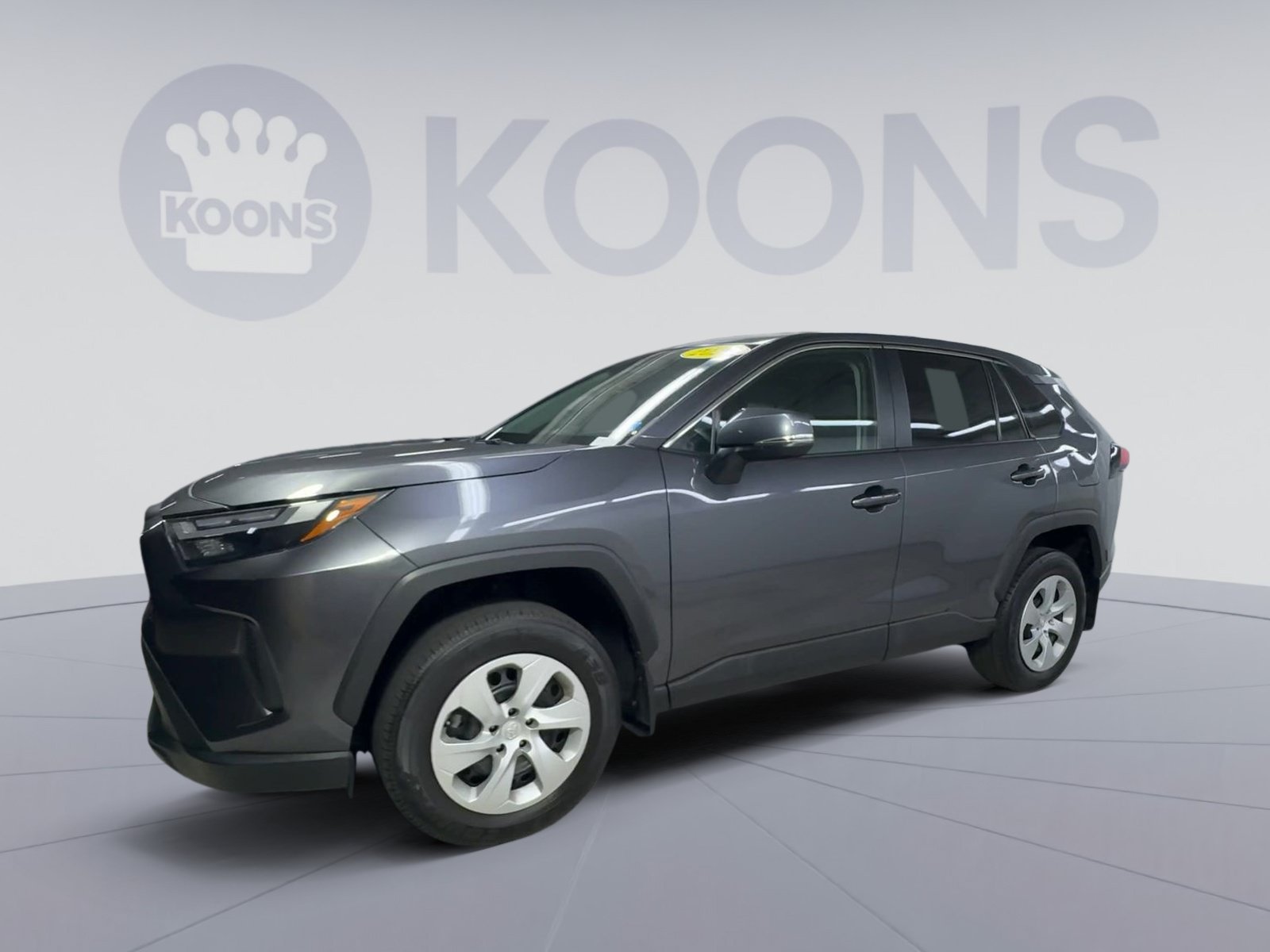 Used 2024 Toyota RAV4 LE AWD/4WD image 5